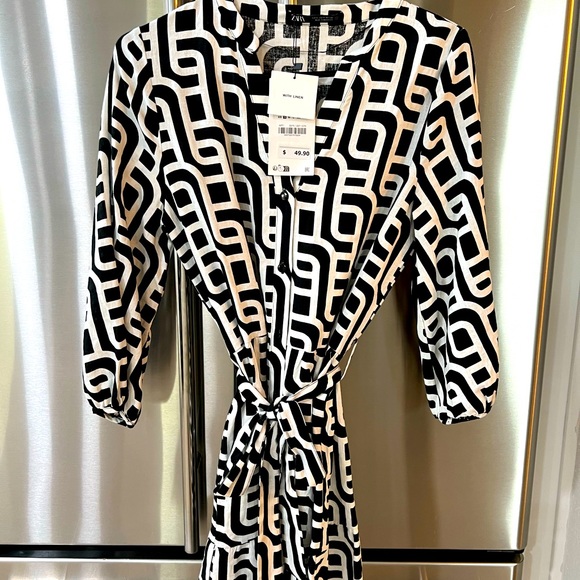 ZARA DRESS - Picture 2 of 4